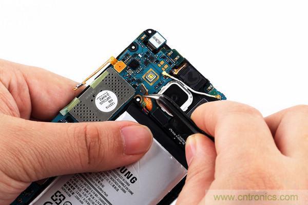 拆解狂魔荼毒新機三星金屬Galaxy A5，看槽點在何方？