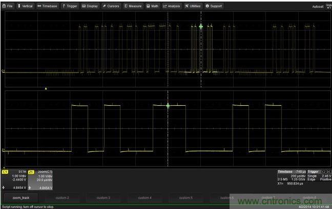 使用CustomDSO運行VB腳本“zoom_Track.lss”。當(dāng)腳本運行時，縮放波形的中心將跟蹤水平的光標(biāo)絕對位置。從圖中可以看出，光標(biāo)將永遠(yuǎn)位于縮放波形Z1的中心