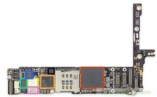 iPhone 6 Plus主板采用1GB RAM的蘋果A8 SoC作為核心部件。（來源：iFixit）