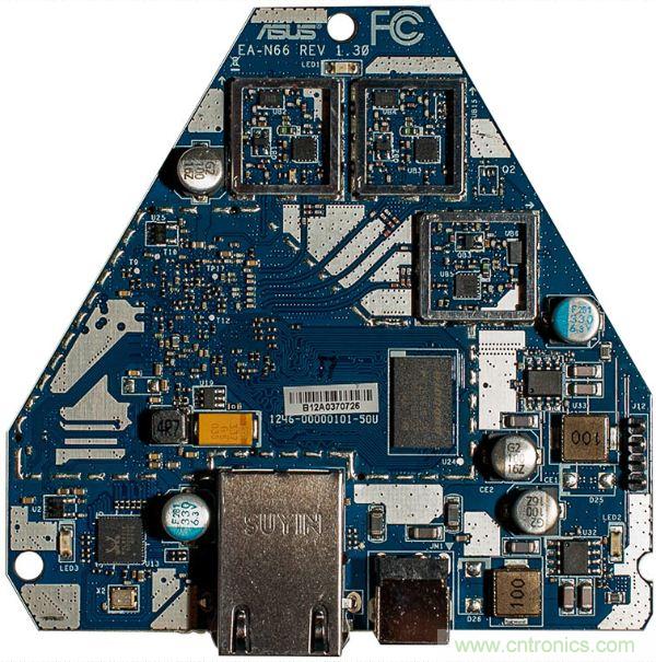 圖2：PCB為藍色的v1.3版本。